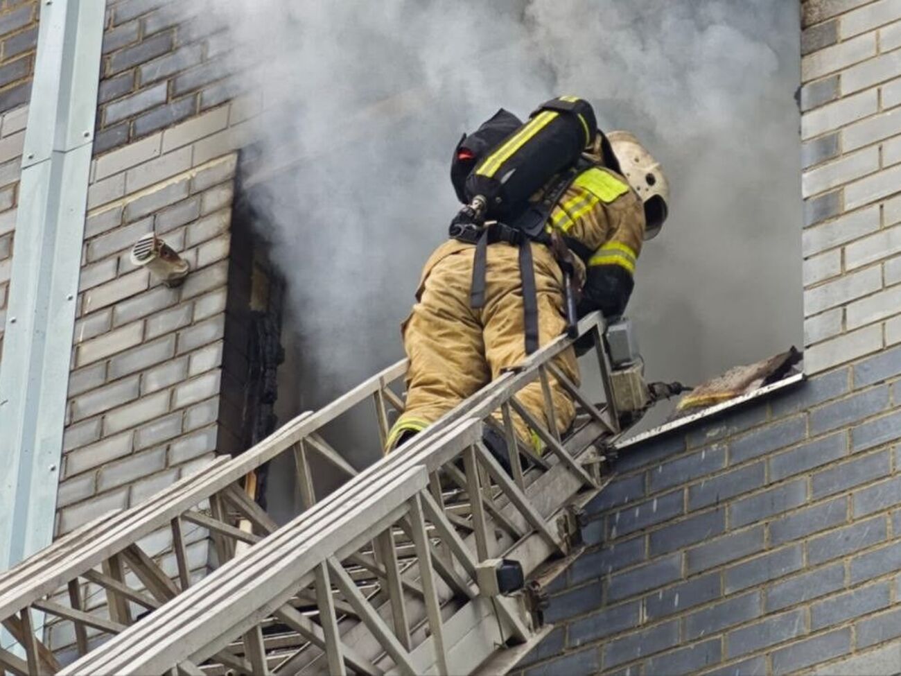Воронежские паблики писали о пожаре в Воронеже