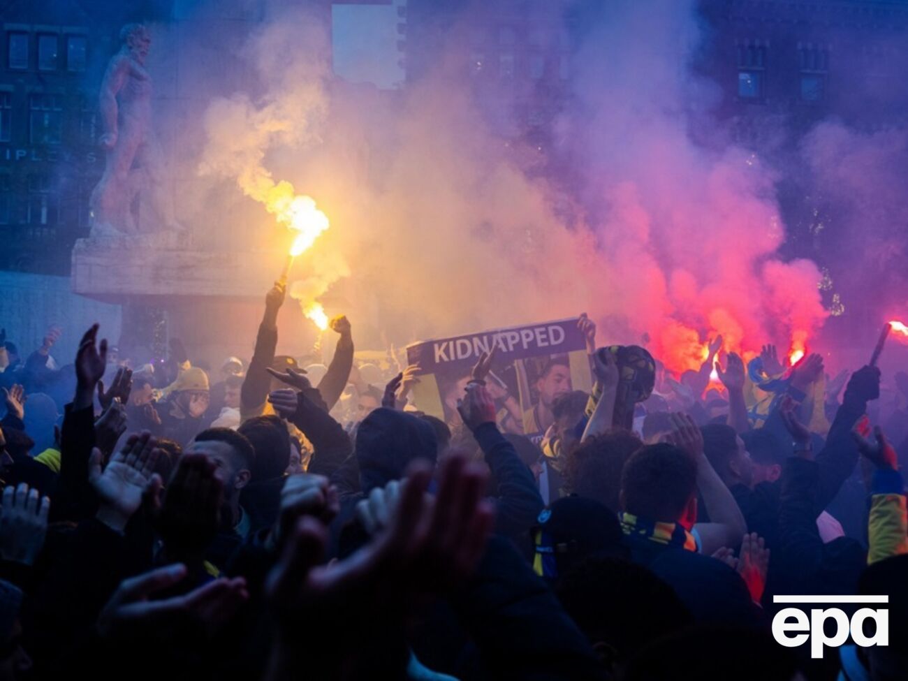 В Амстердаме произошли столкновения после футбольного матча