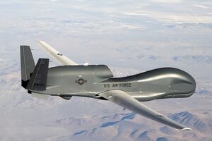 Безпілотник НАТО RQ-4D під час патрулювання