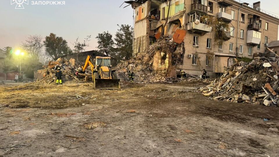 В результате удара погибли 10 человек