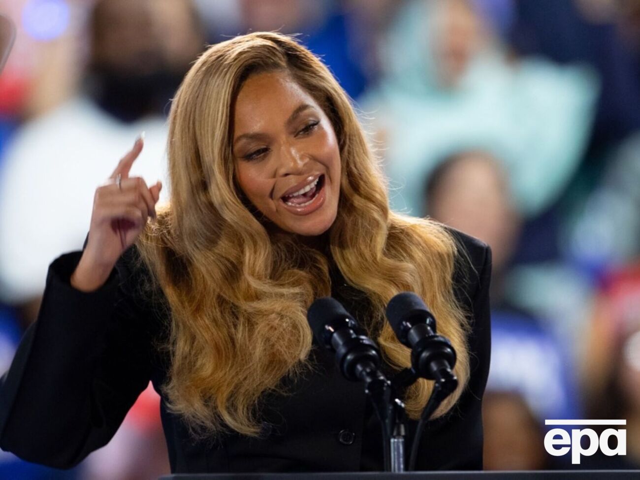 Хит Бейонсе Cowboy Carter лидирует по количеству номинаций