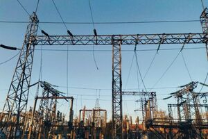 Без світла залишилося приблизно 90 тис. сімей