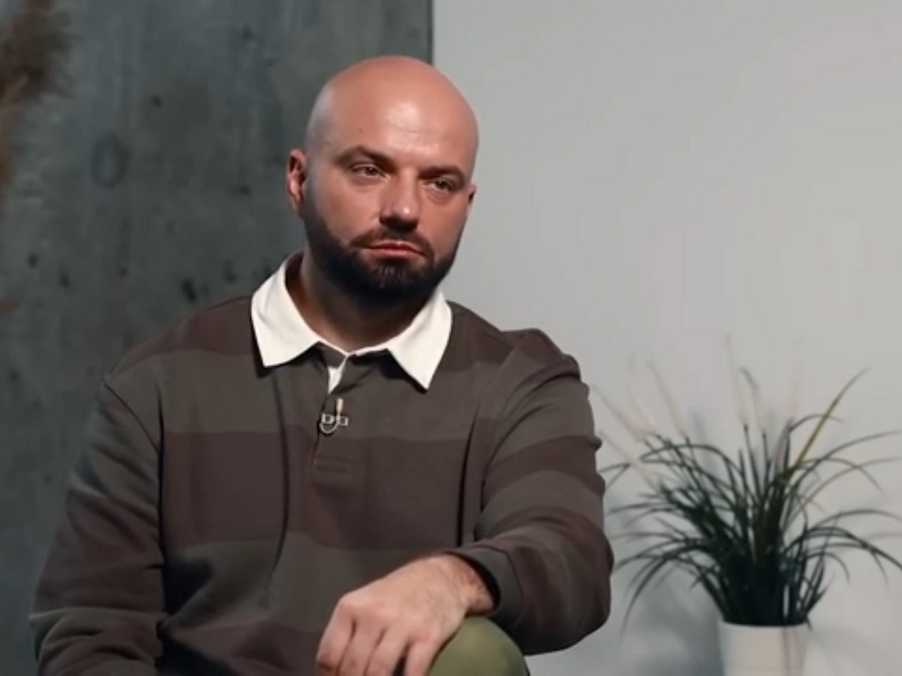 Дьомін: І от коли вона вже сіла на ліжко, я зрозумів, що зараз потрібно або сказати "ні", або буде п...здець