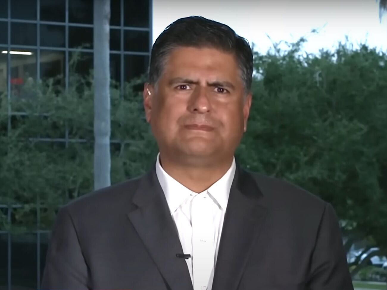 Якщо пріоритет України – повернути Крим і "змусити американських солдатів воювати, щоб повернути Крим", то "ви самі по собі", зазначив Ланза