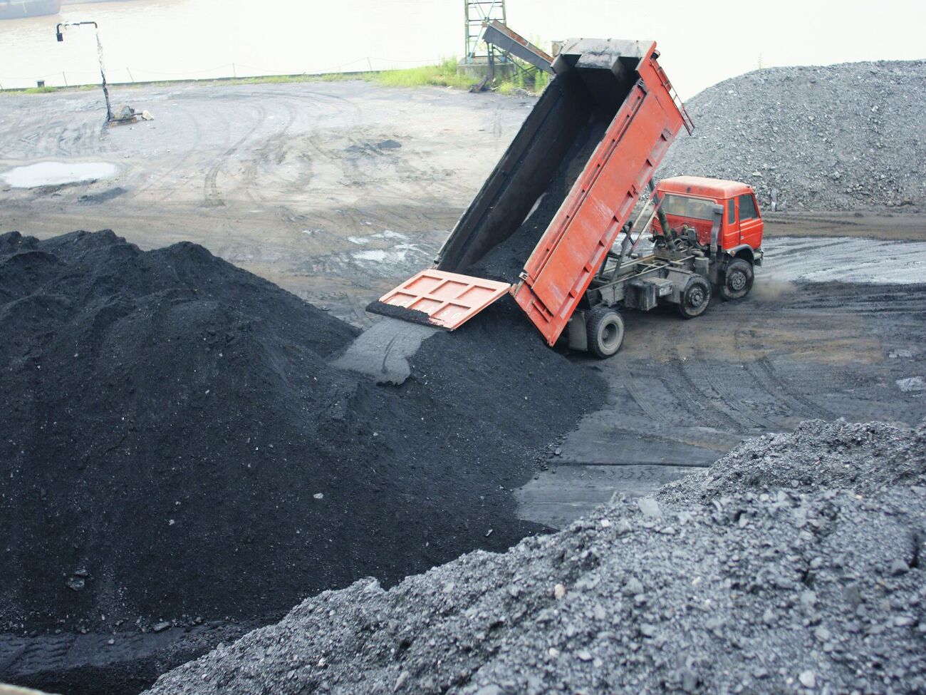 Формула "Роттердам плюс" действовала в период 2016–2019 годов для расчета стоимости угля для прогноза стоимости электроэнергии для промышленности