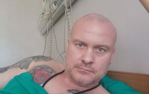 Узелков помер 9 листопада