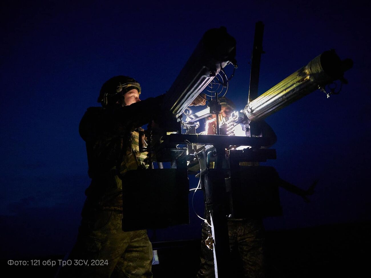 По данным украинских военных, 32 вражеских дрона сбиты, 45 – локационно потеряны