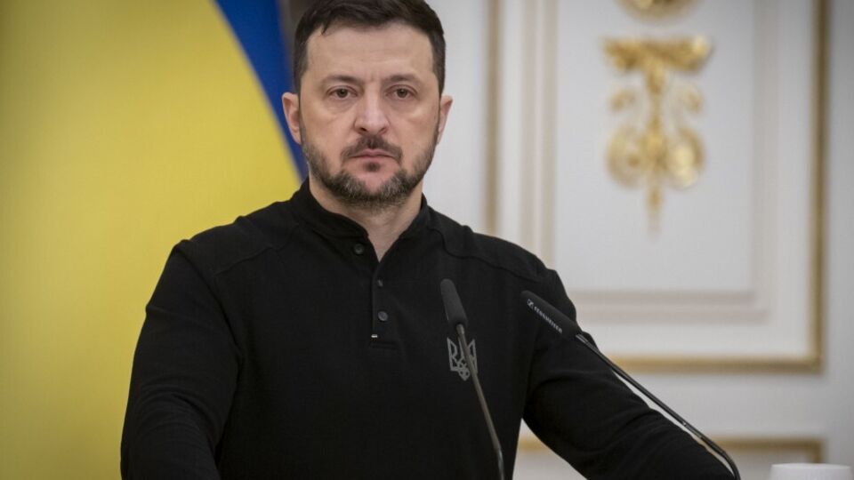 Зеленский о возможности отправки иностранных войск в Украину: Если я подниму этот вопрос, сразу половина наших союзников прекратят свою поддержку