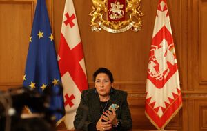 Зурабишвили предупредила митингующих о возможных провокациях со стороны спецслужб