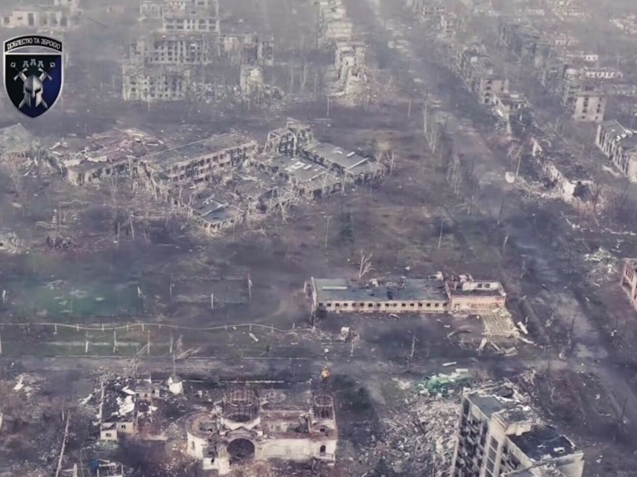 Российские оккупанты стирают город с лица земли своими КАБ и артиллерией, рассказали украинские военные