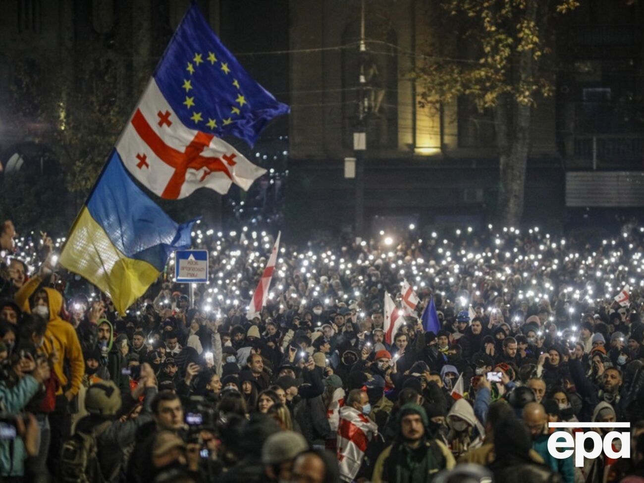 В ЕС призвали правящую партию "Грузинская мечта" освободить всех задержанных на акциях протеста