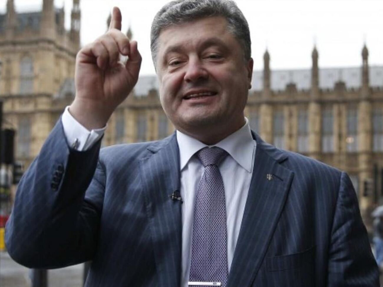 Ветеран подверг критике "передовую" Порошенко, которая, по его словам, расположена "в сердце Киева на улице Лаврской"