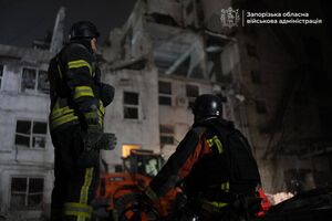 Под завалами остаются четыре человека