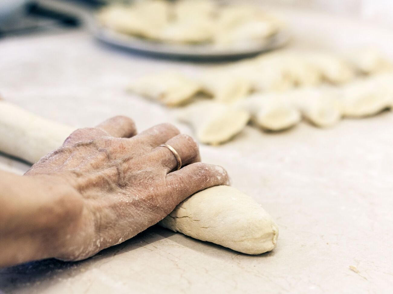 Тесто на кипятке получается эластичным