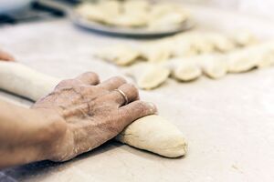 Тесто на кипятке получается эластичным