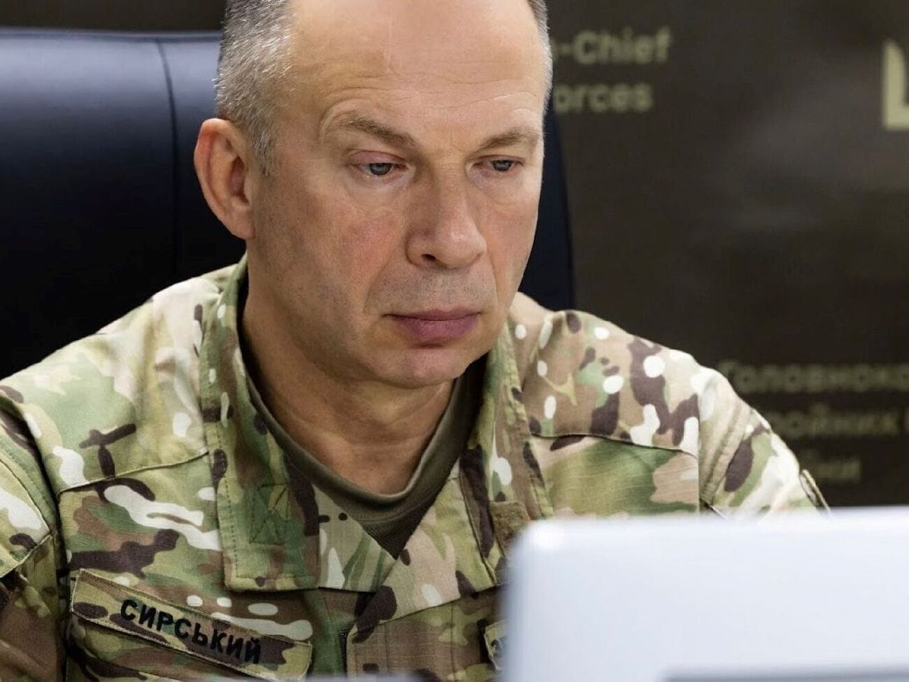 Потери врага на этом направлении главком назвал "стабильно высокими"