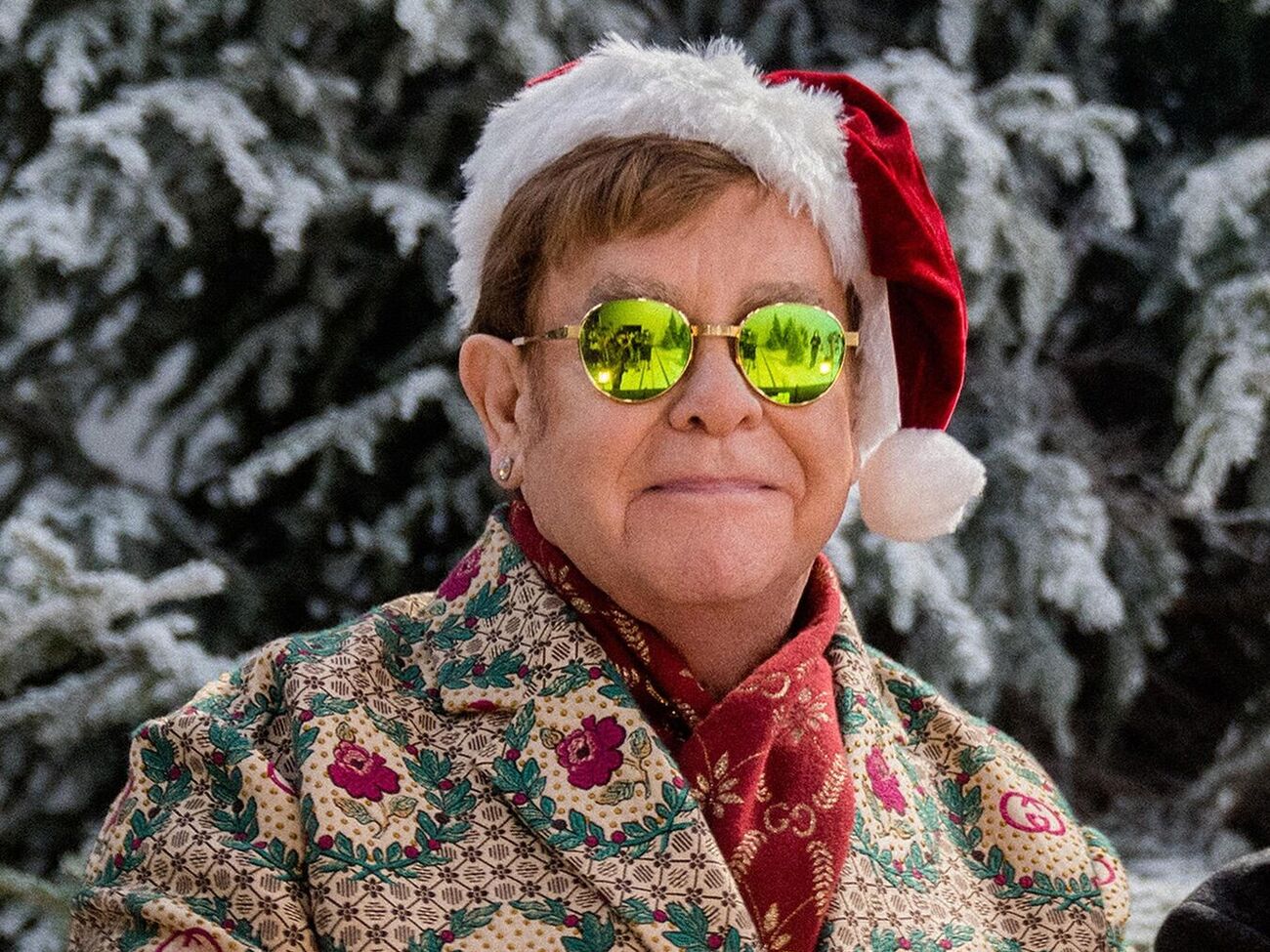 Элтон Джон рассказал, что, несмотря на проблемы со зрением, чувствует себя счастливым