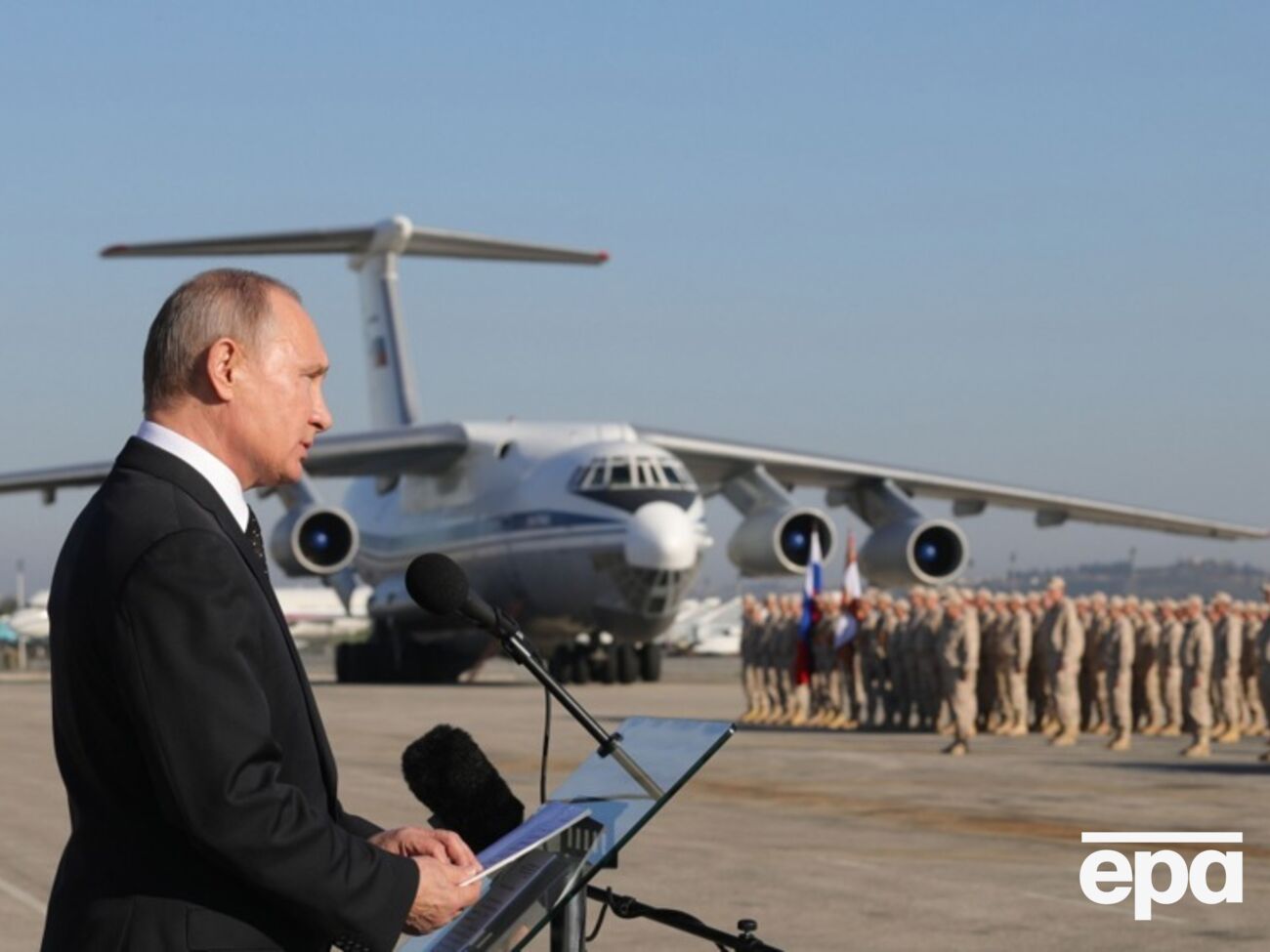 Россия получила военные базы в Сирии в аренду на 49 лет в 2017-м, через два года после того, как нелегитимный президент РФ Владимир Путин направил российские войска поддержать Асада в борьбе с оппозицией