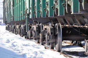 Вместо повышения тарифов "Укрзалізниці" следует сосредоточиться на более эффективном управлении расходами, заявила эксперт