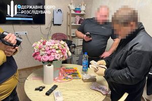 За попередніми даними правоохоронців, фігурант, імовірно, міг завдати державі 3 млн грн збитків