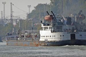 Два танкера РФ пострадали из-за шторма