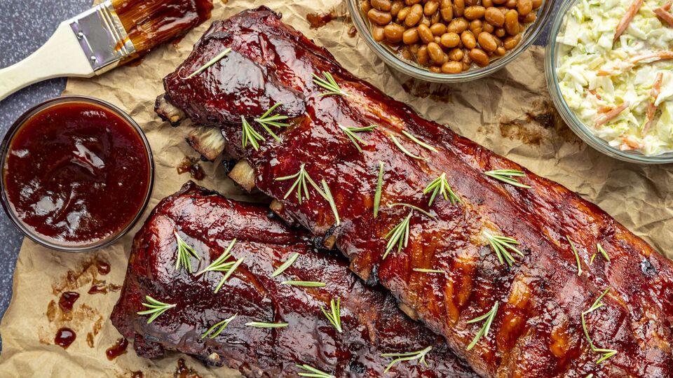 Автор пропонує кращі поєднання маринаду зі свининою