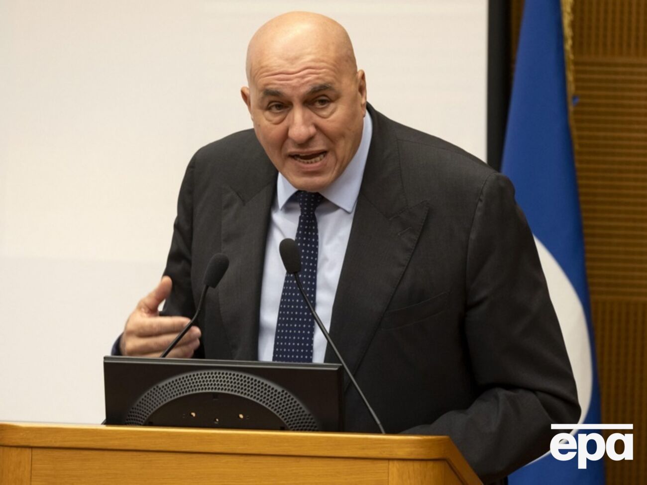 Крозетто на днях расскажет парламенту о содержании пакета помощи