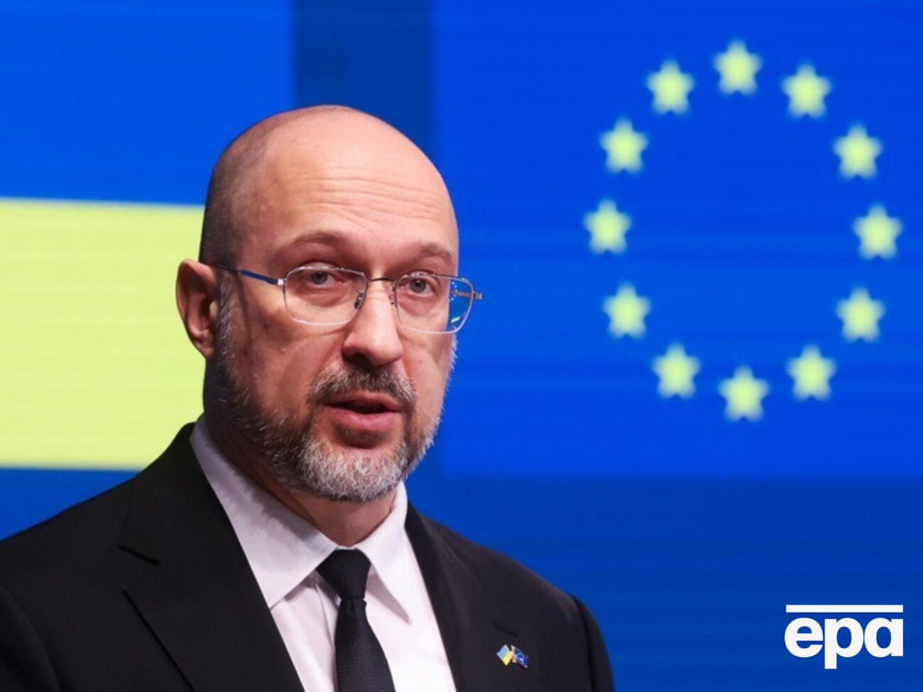 О первых шагах по введению комплексного пакета "Зимової підтримки" для украинских семей Шмыгаль сообщал в ноябре