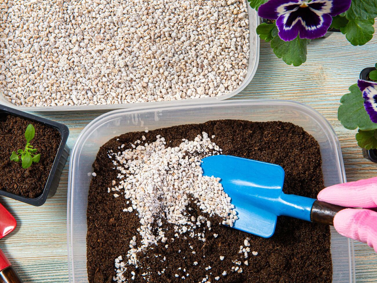 Грунтовая смесь не содержит настоящей почвы