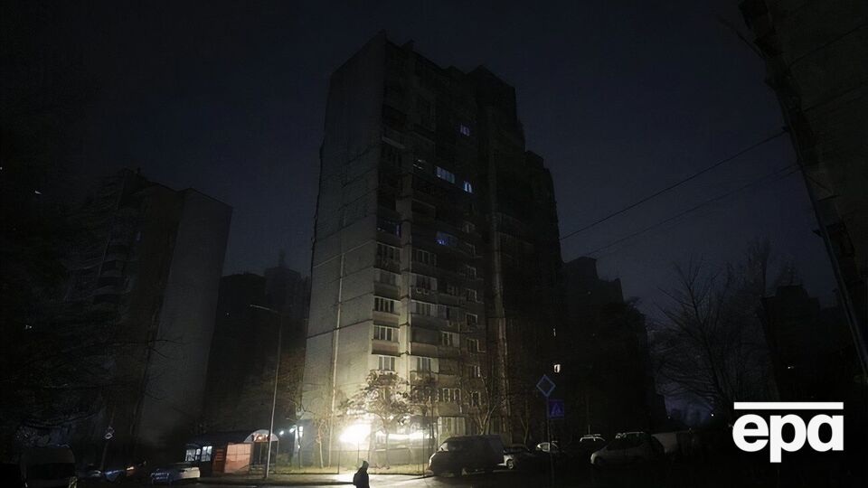В "Укрэнерго" предупредили об отключениях света