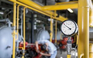 Підвищення тарифів на газ може негативно вплинути на промисловість, вважає експерт