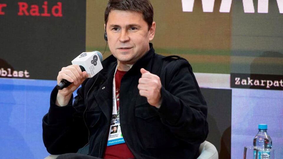 Диалог о миротворческих миссиях в Украине предусматривает определенный переговорный процесс, с которым Россия может не согласиться, подчеркнул Подоляк