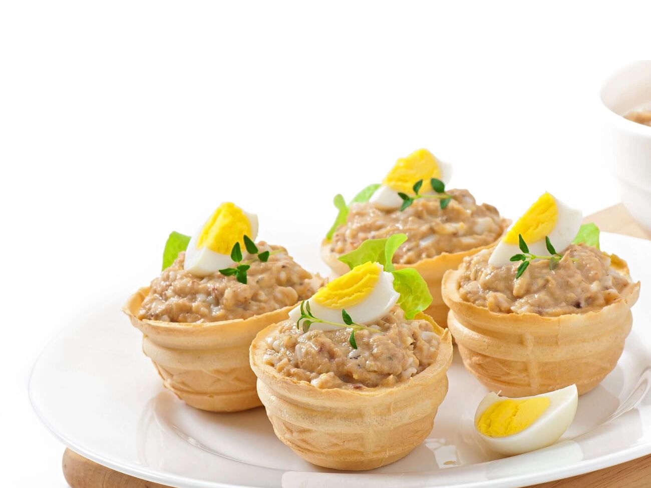 С маслом из-под шпротов можно приготовить вкусный паштет
