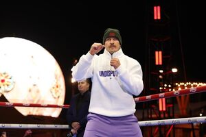 Усик не впервые отдает предпочтение творчеству Пивоварова