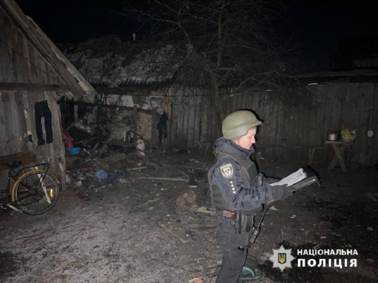 Правоохоронець дістав поранення під час несення служби, зазначили в поліції