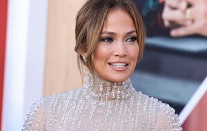 Лопес родилась в 1969 году