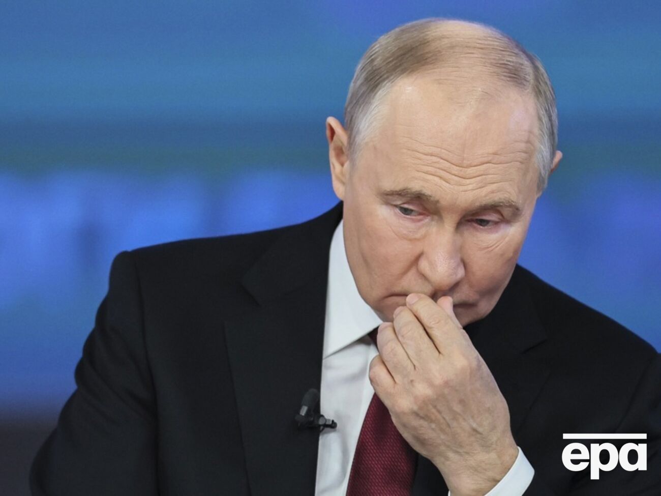 Путин начал заикаться на "прямой линии"