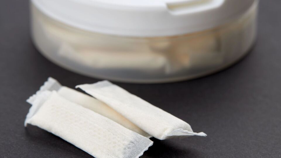 Паучи с высоким содержанием никотина угрожают здоровью украинцев, заявили в Правозащитном союзе инвалидов