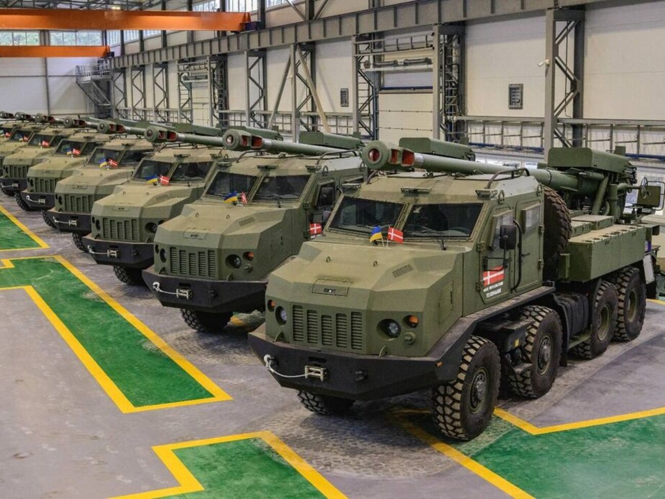 У пакет входять бойові машини піхоти CV90