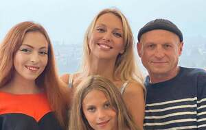 Полякова не уточнила, чи є разом із ними її чоловік Буряковський