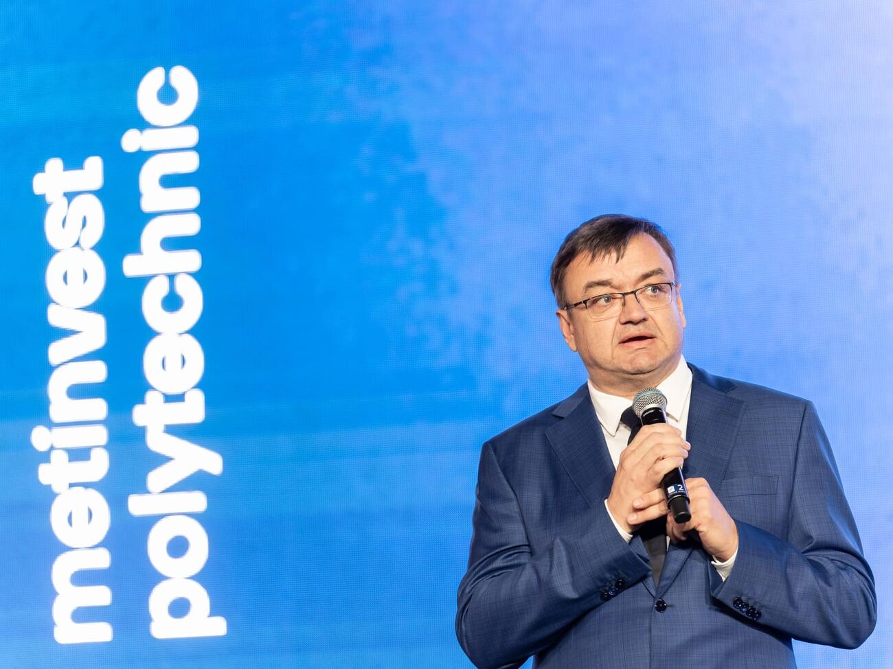 Горно-металлургическая отрасль имеет шанс стать символом возрождения Украины, заявил ректор "Метинвест Политехники" Александр Поважный