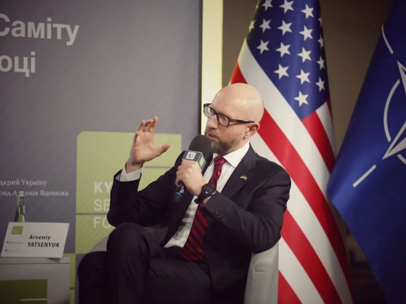 Из 100 топ-компаний ВПК 87 – это компании стран – членов НАТО и их союзников, отметил Яценюк