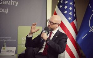 Из 100 топ-компаний ВПК 87 – это компании стран – членов НАТО и их союзников, отметил Яценюк