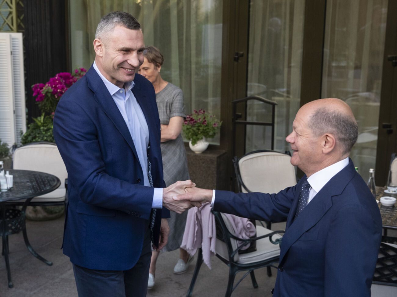 Єдиною реальною гарантією безпеки України буде її членство в НАТО, сказав Кличко на зустрічі з Шольцом