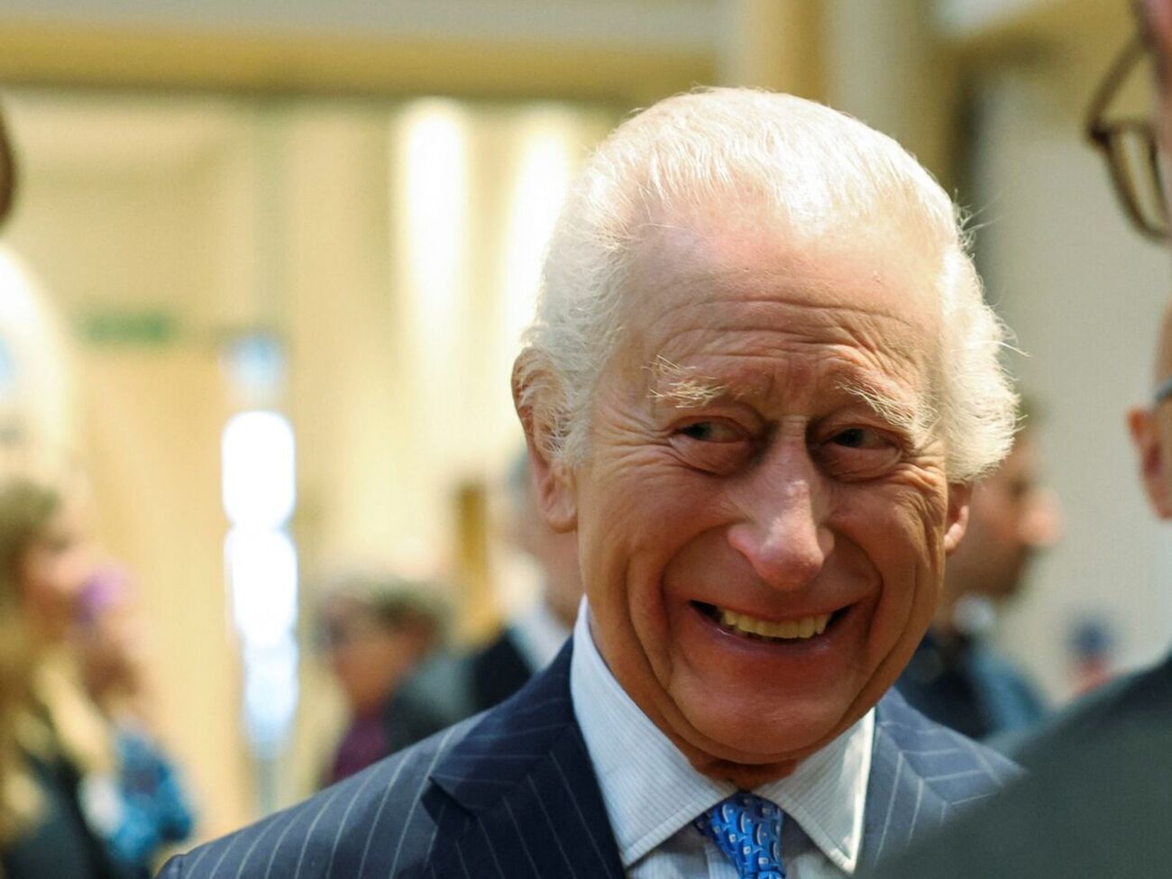 Плотный график короля придает оптимизм