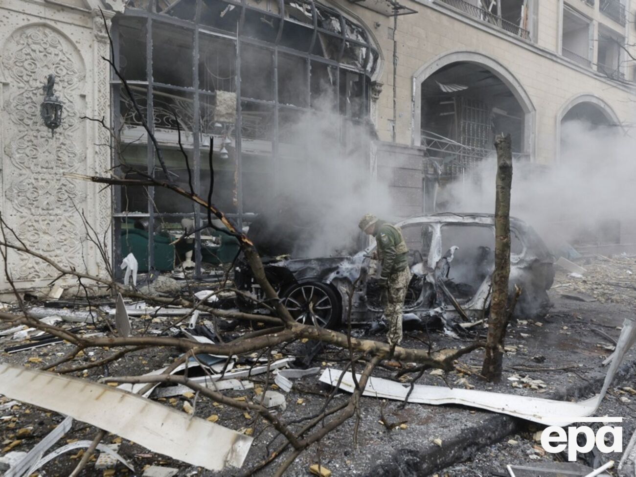 Окупанти й далі б'ють по Україні ракетами й безпілотниками