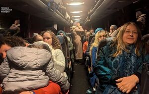 Людей доставили в Молдову на самолете