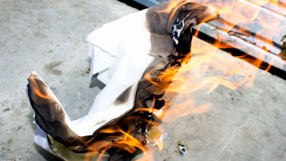 Отправитель и адресат пока что не установлены