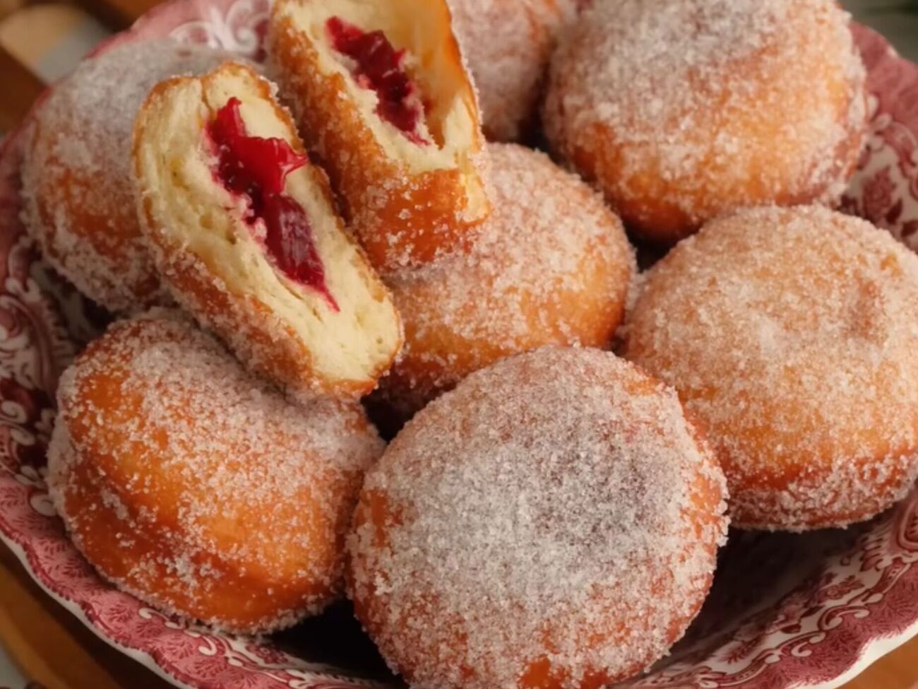 З такої кількості тіста виходить 15 смачних пампухів