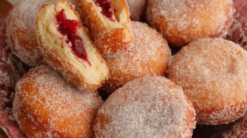 Из такого количества теста выходит 15 вкусных пончиков